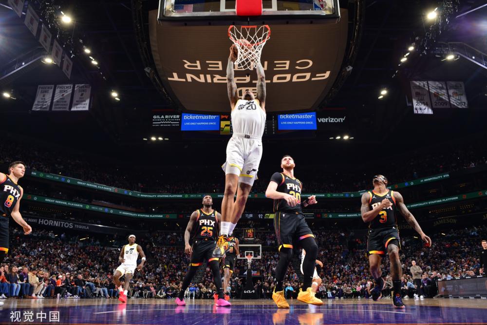 他的带领下 他的带领下