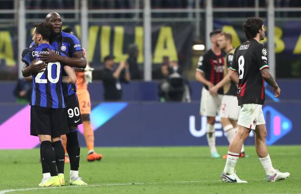 决背后的深 决背后的深